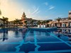 (Exteriér) - Hotel s bazénem